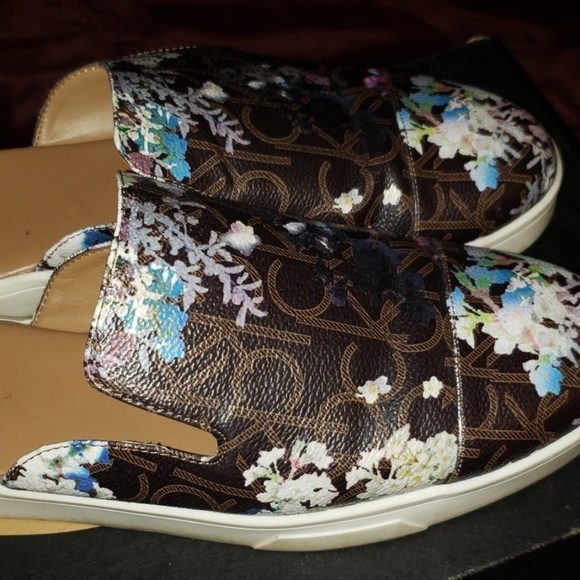 Leather slides - Picture 5 of 6